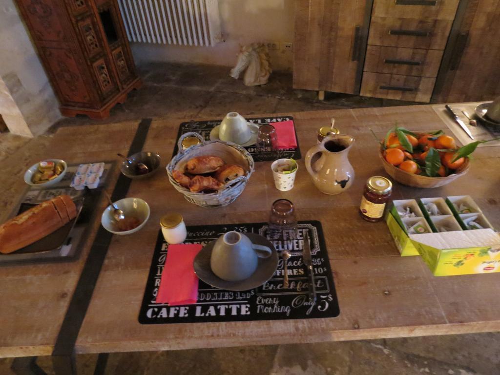 B&B Mas Les Lecques Beaucaire  Eksteriør billede